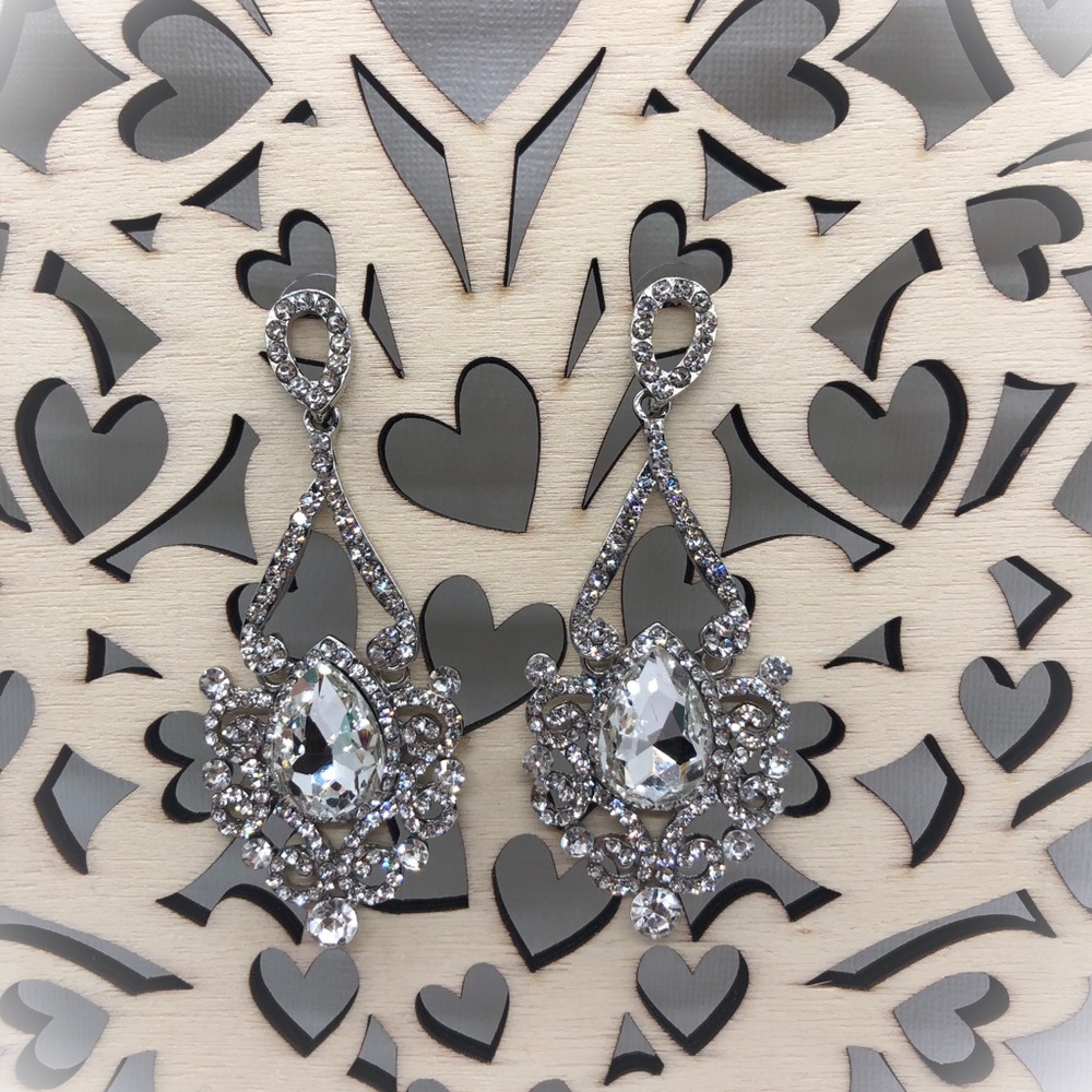 Silver formal Crystal Earrings - Picture 6 of 7
